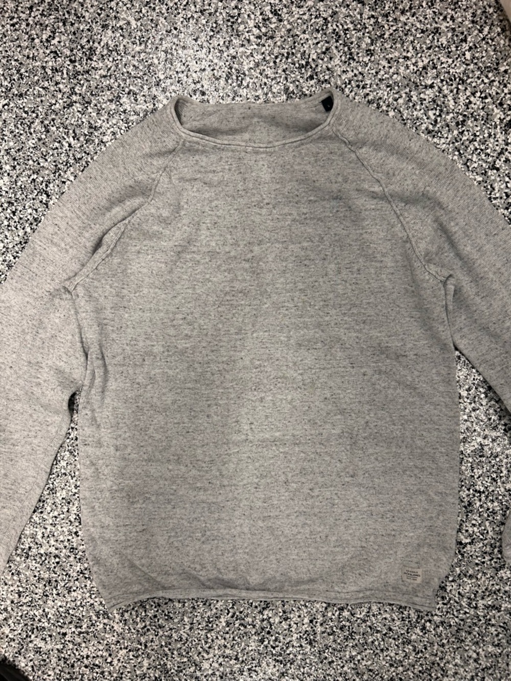 Lightweight Gray Crewneck Sweater - Picture 1 of 3